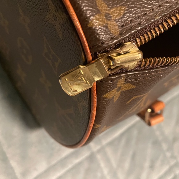 Louis Vuitton Vintage Monogram Canvas Papillon 30 Satchel - Picture 12 of 14